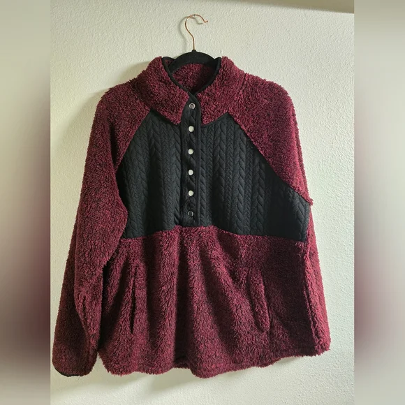 Maurices Fuzzy Burgundy Pull Over - Picture 1 of 6